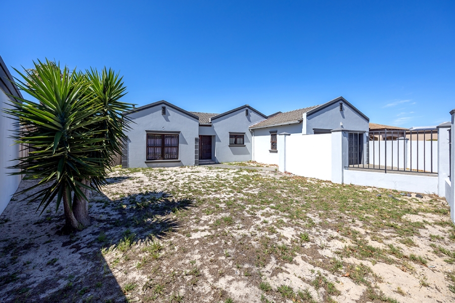3 Bedroom Property for Sale in Parklands Western Cape